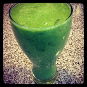 wholefooddetoxsmoothie_redshuttersblog